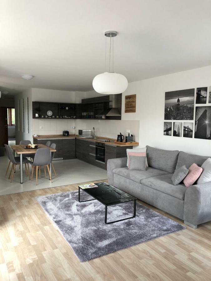 Nexus Apartment *
